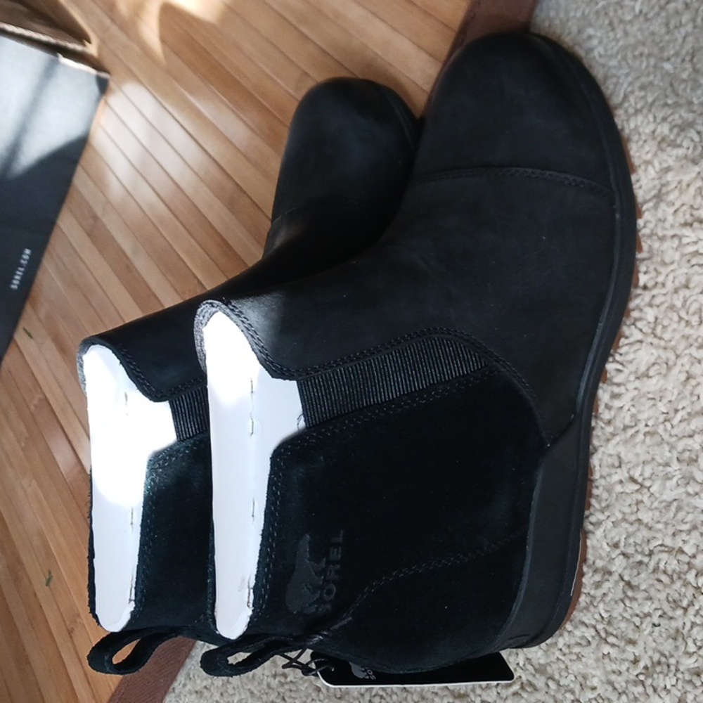 Sorel Evie Pull-On Bootie, Size 8.5, NIB